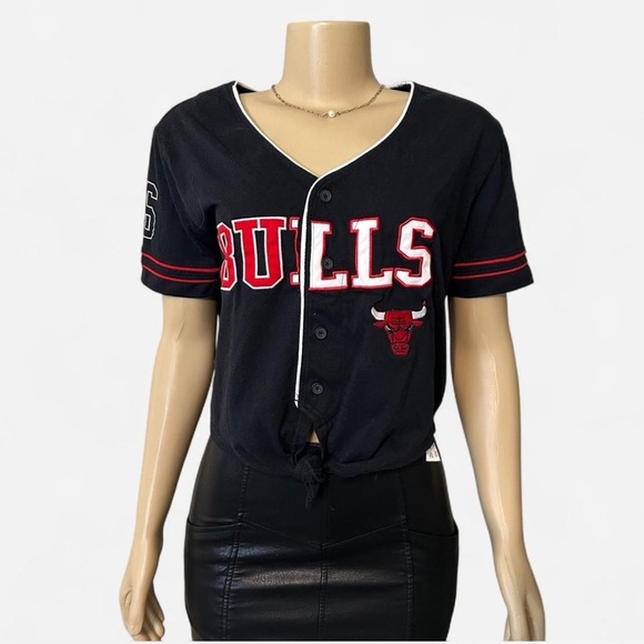 NBA Chicago Bulls Black Shirt - Picture 2 of 5